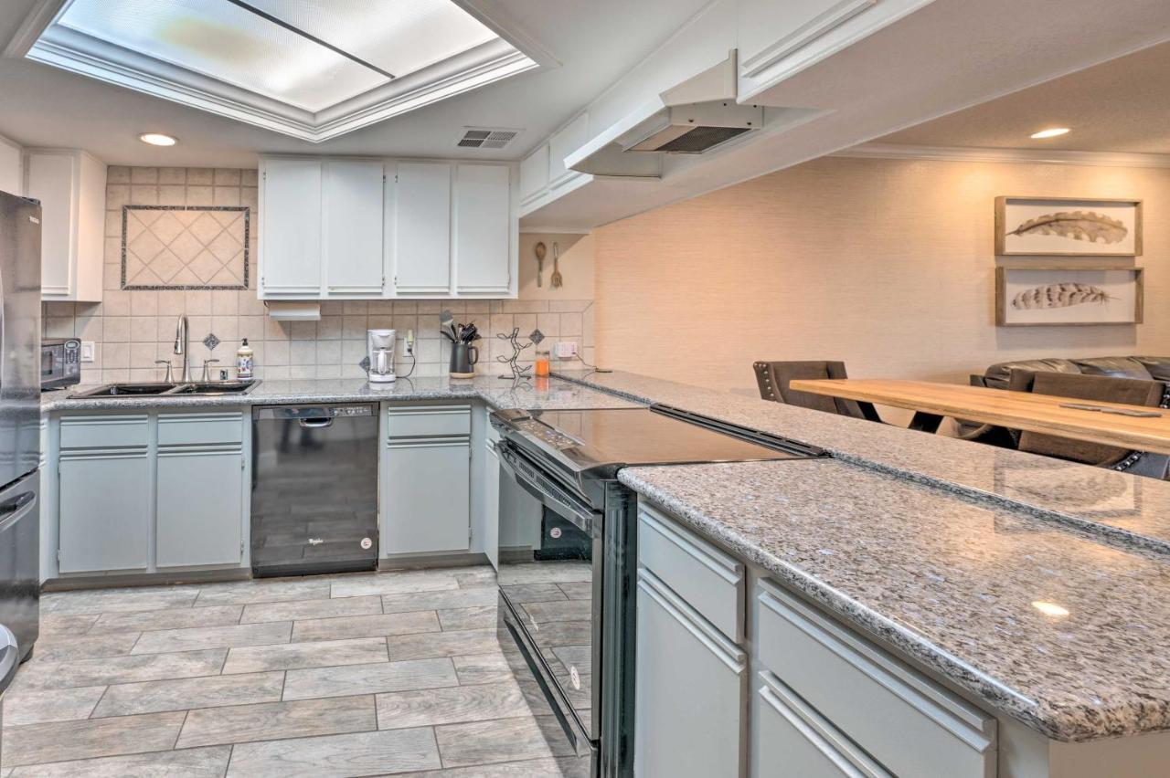 Lake Havasu Condo With Pool Access 1 Block To Beach Lake Havasu City Exterior photo